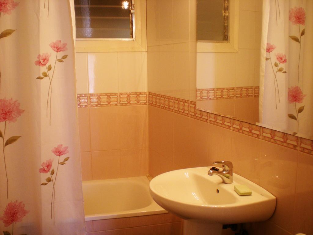 Acapulco Sol Central Lloret Apartment Лорет де Мар Екстериор снимка